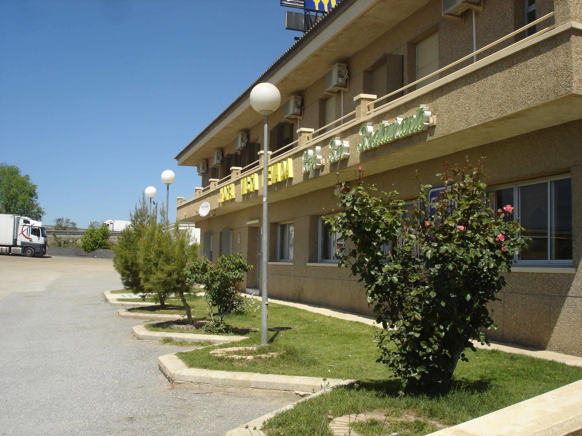 Hotel Vista Nevada Darro Exterior foto